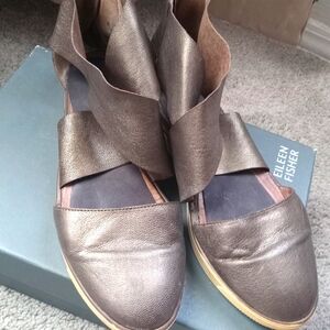 Eileen Fisher platinum metallic sports leather sneaker sandal